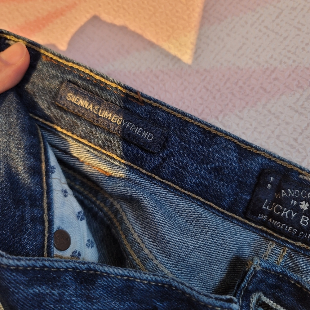 Jeans - Picture 3 of 5
